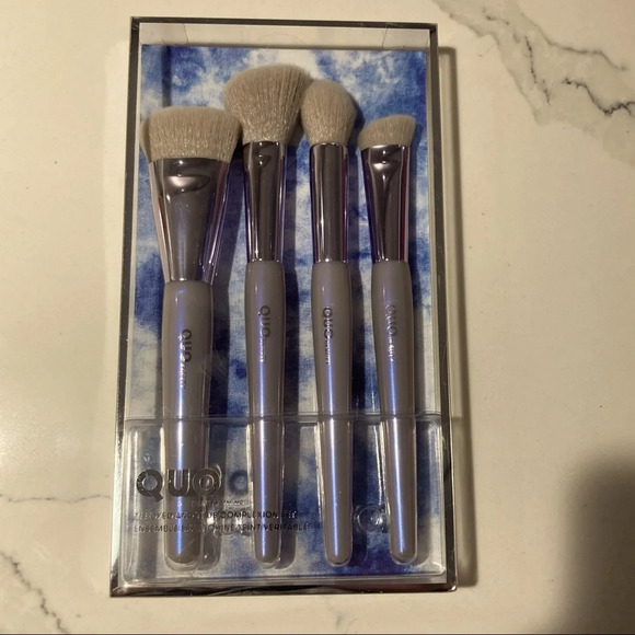QUO  Makeup Brush Set Tie-Dyed & True Complexion Set of 4 NWT - Picture 1 of 5